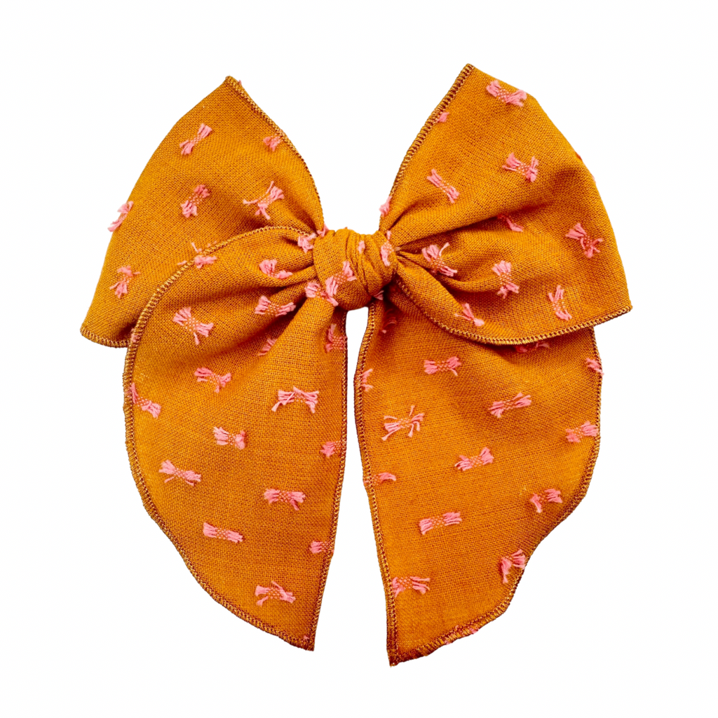 Cinnamon Swiss Dot :: Traveler