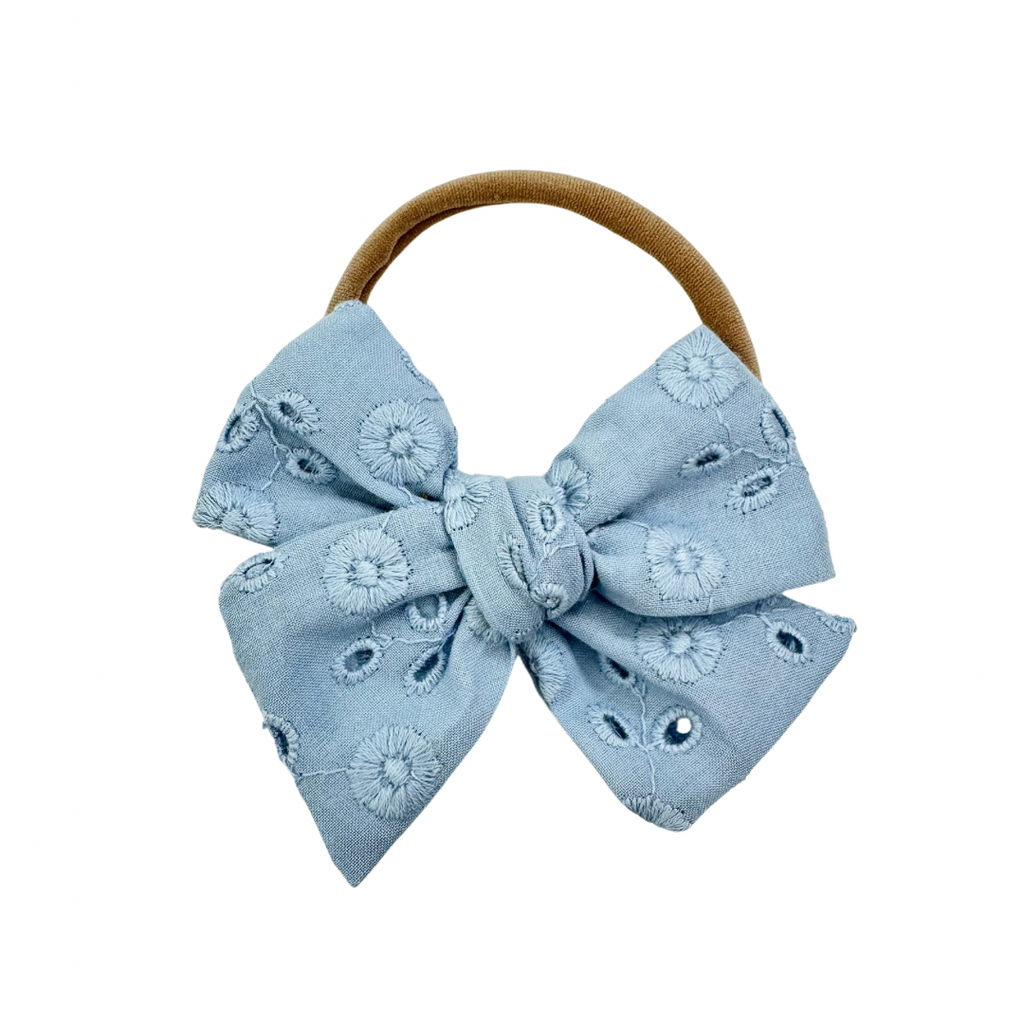 Blue Eyelet :: Mini Voyager Bow