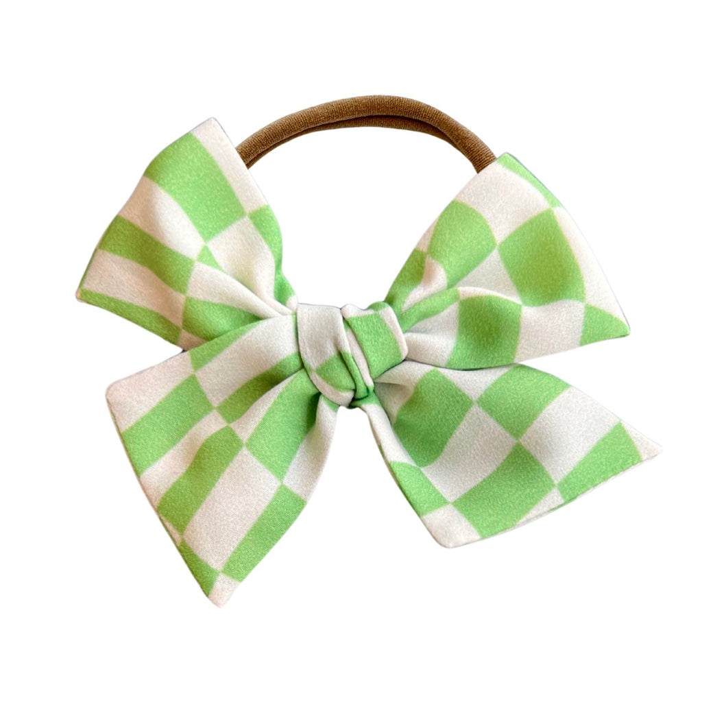Wavy Check in Green :: Mini Voyager Bow