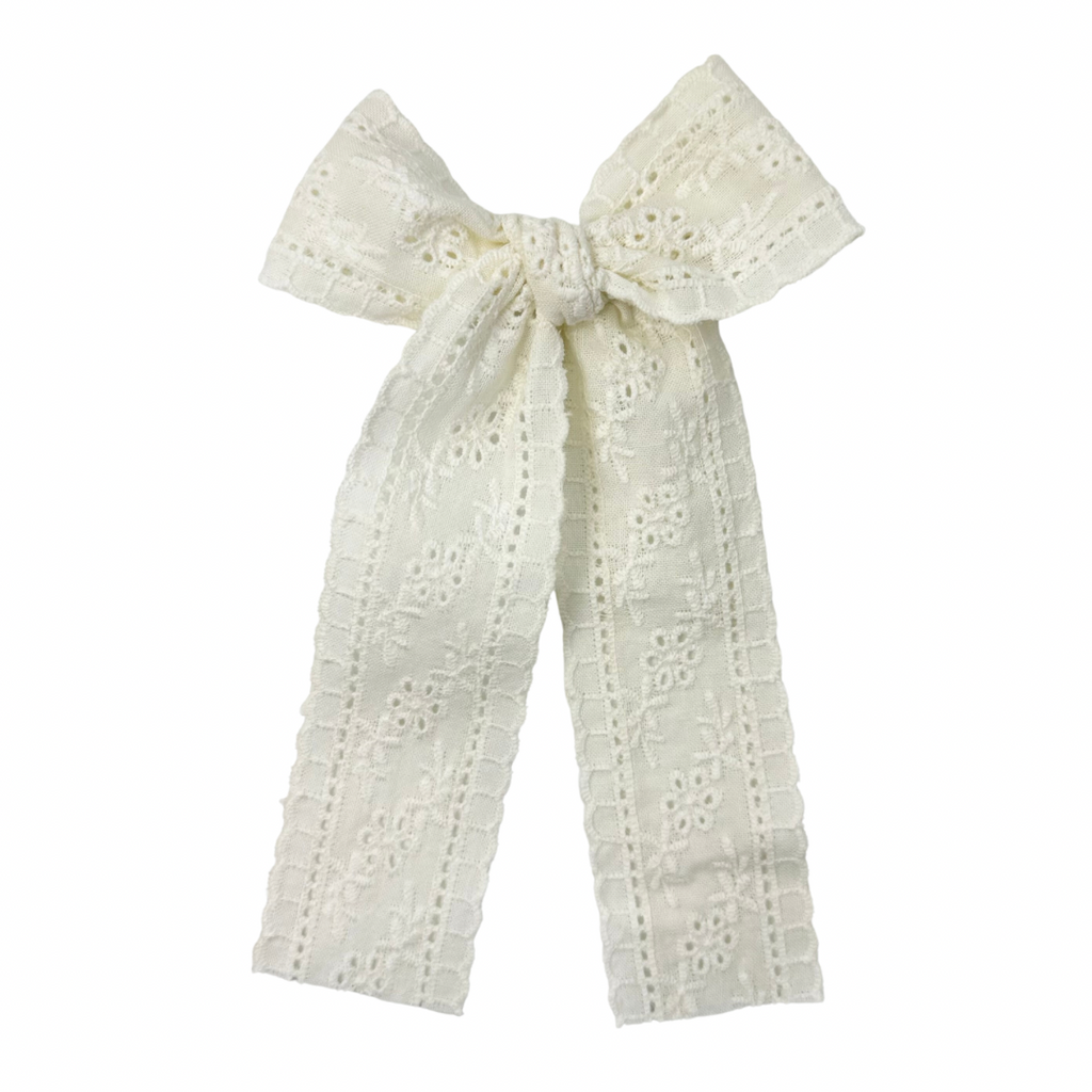 Cream Eyelet :: Ribbon Traveler