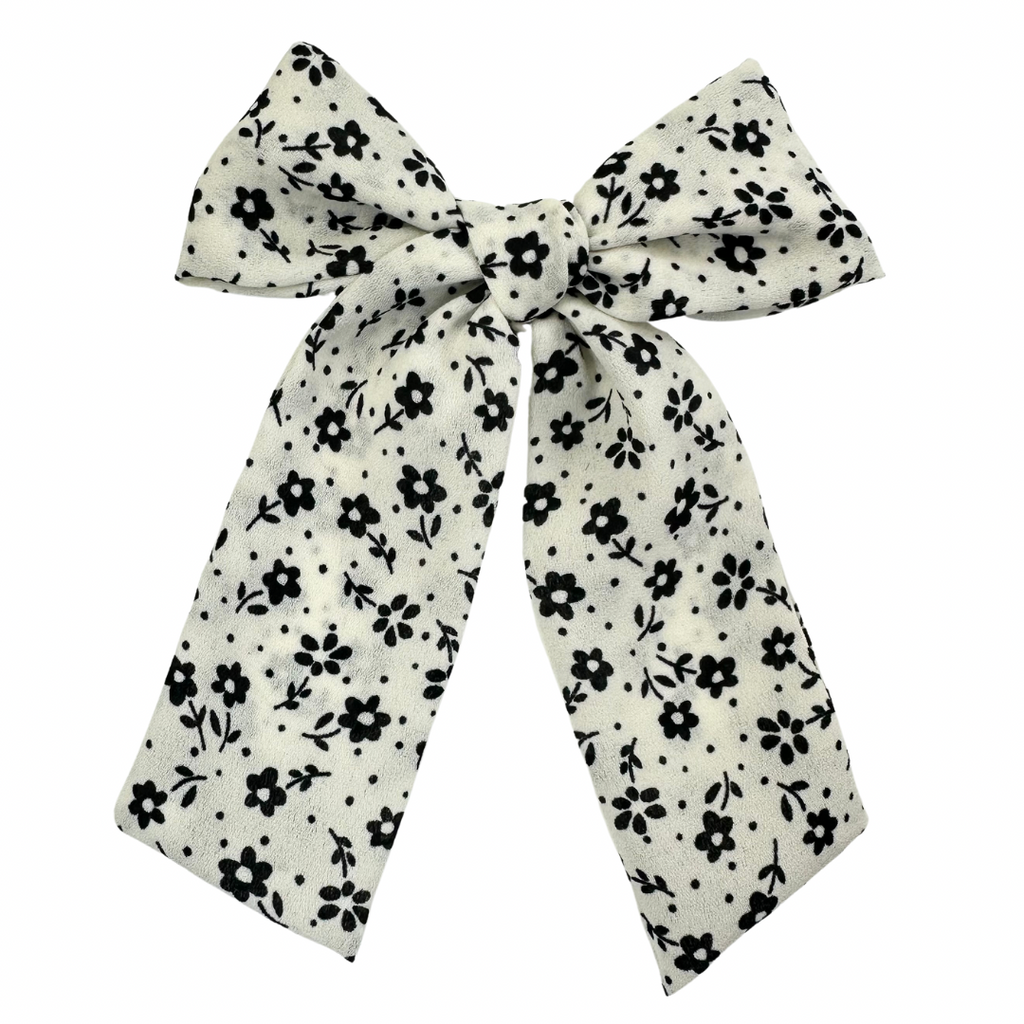 Black and White Floral :: Pioneer