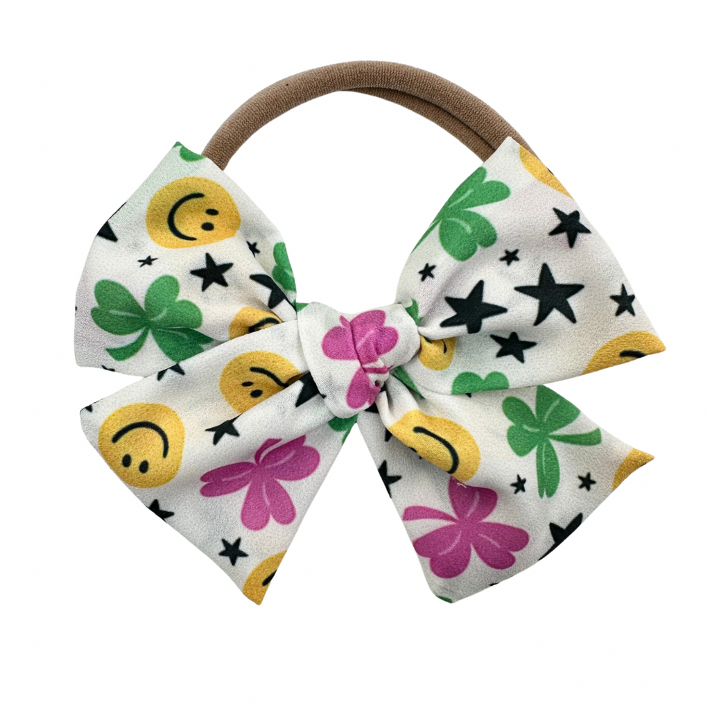 St. Patty's Smiles :: Mini Voyager Bow