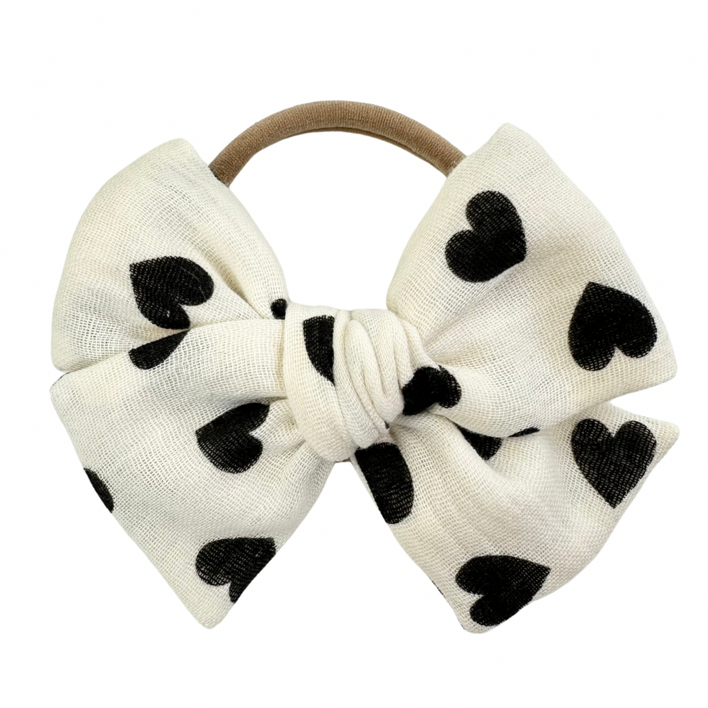 Hearts in Black Double Gauze :: Mini Voyager Bow
