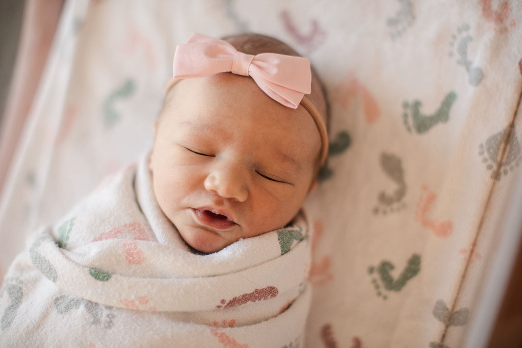 It's a Girl - Free Bow