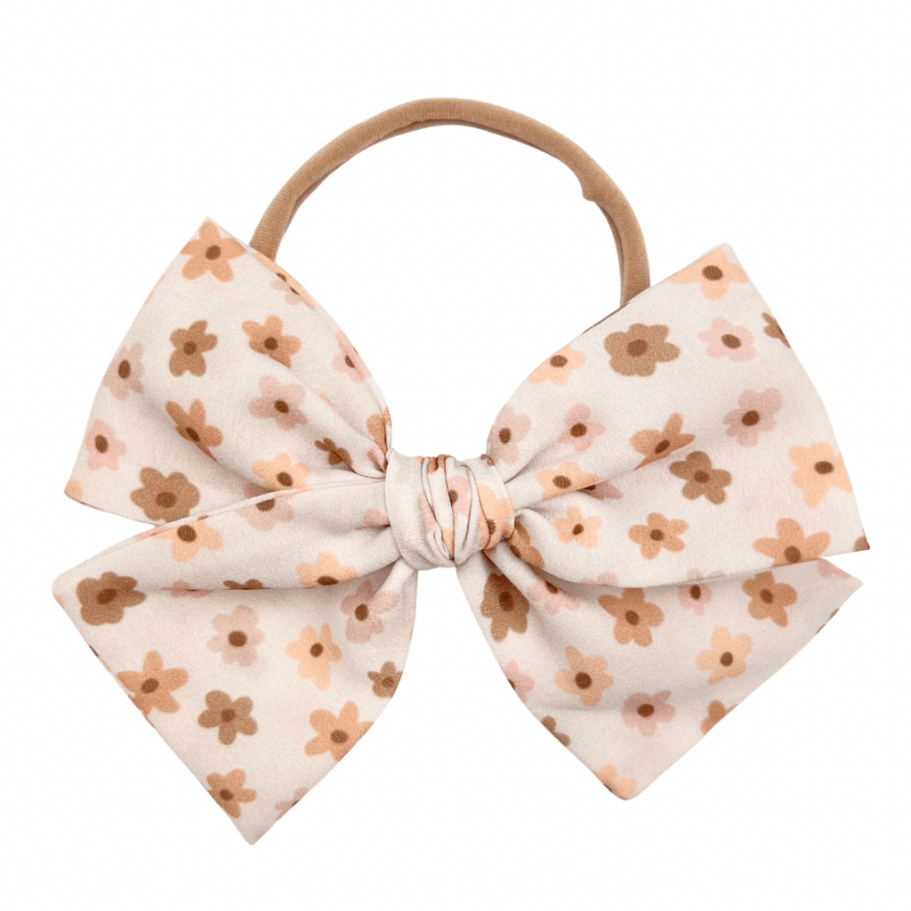 Muted Daisy :: Voyager Bow