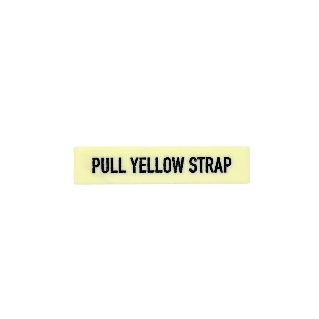 Pull Yellow Strap :: Acrylic Clip