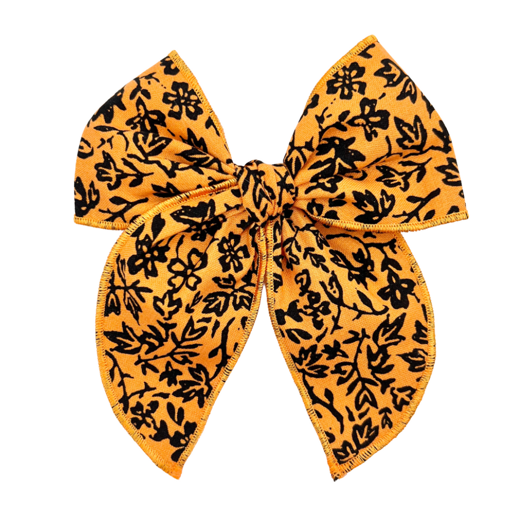 Halloween Floral : Traveler