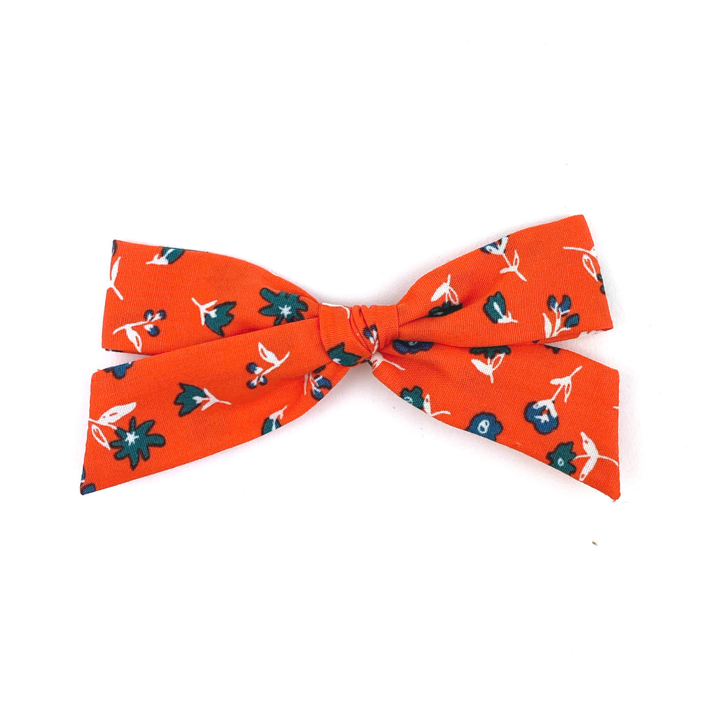 Red Floral :: Explorer Bow
