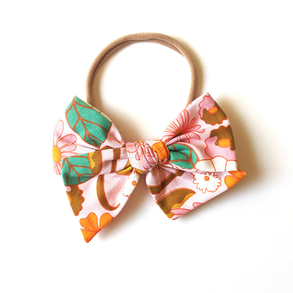 Pink Retro Floral :: Voyager Bow